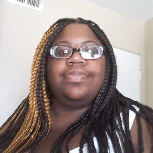 Meet your Posher, Akilah